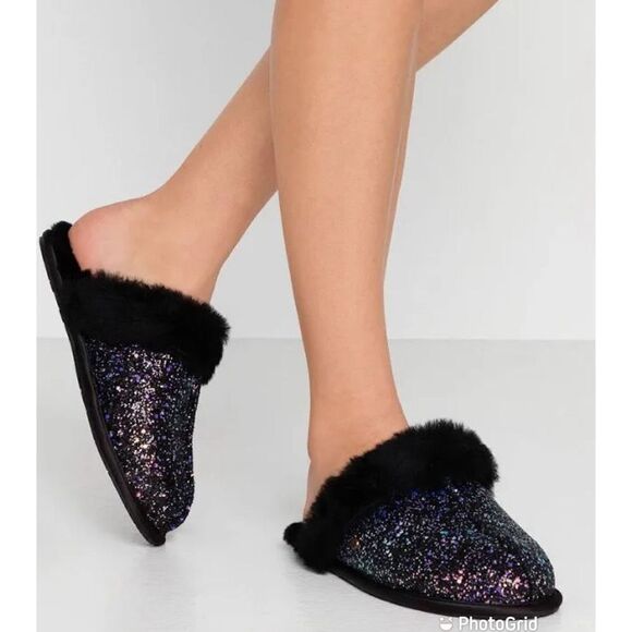 UGG Scuffette II Slippers - Picture 4 of 12